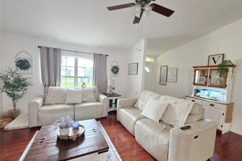 House in Okeechobee, Florida 3 bedrooms, 135.27 sq.m. № 1773746 - photo 15