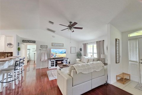 House in Okeechobee, Florida 3 bedrooms, 135.27 sq.m. № 1773746 - photo 17