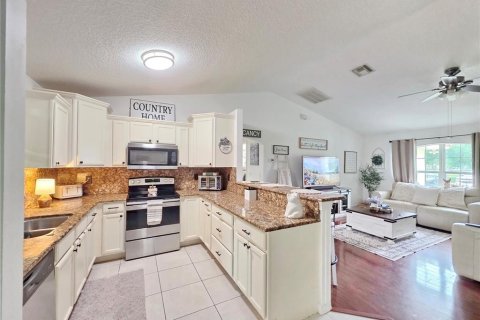 House in Okeechobee, Florida 3 bedrooms, 135.27 sq.m. № 1773746 - photo 7