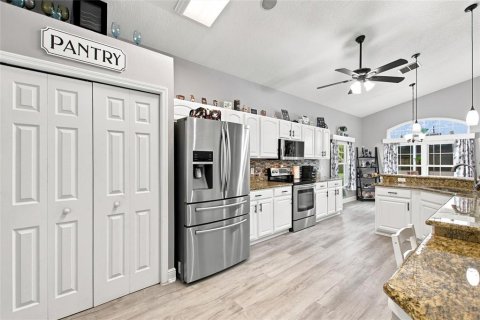Villa ou maison à vendre à Davenport, Floride: 3 chambres, 193.33 m2 № 2308094 - photo 3