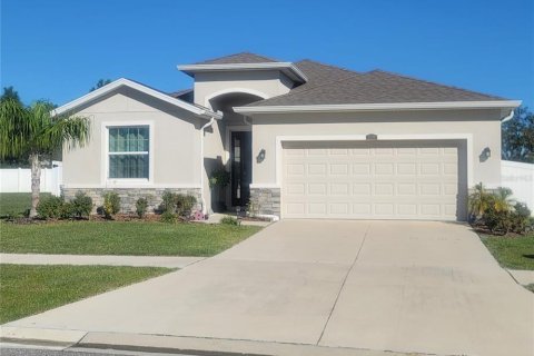House in Zephyrhills, Florida 4 bedrooms, 191.1 sq.m. № 2103773