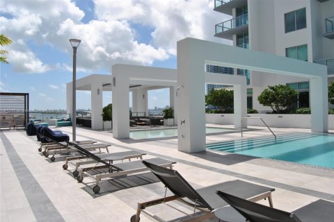 Condo in Miami, Florida, 2 bedrooms № 2035222 - photo 26