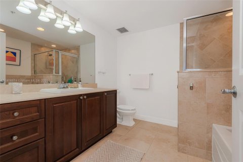 Condominio en venta en Coral Gables, Florida, 1 dormitorio, 86.31 m2 № 1963192 - foto 22