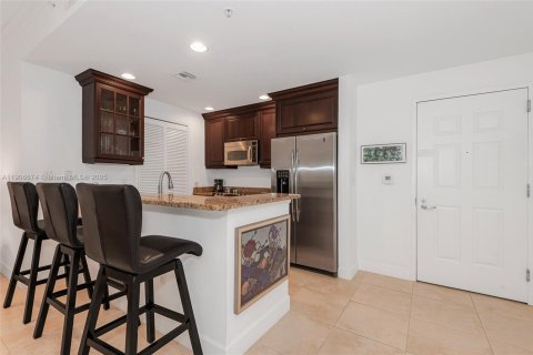 Condominio en venta en Coral Gables, Florida, 1 dormitorio, 86.31 m2 № 1963192 - foto 8