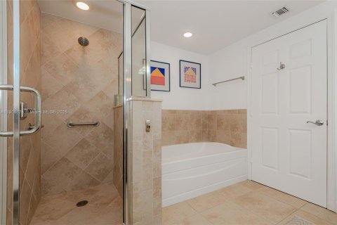 Condominio en venta en Coral Gables, Florida, 1 dormitorio, 86.31 m2 № 1963192 - foto 23