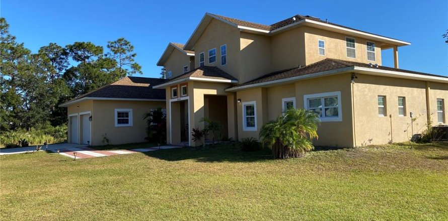 House in Orlando, Florida 4 bedrooms, 358.32 sq.m. № 1564140