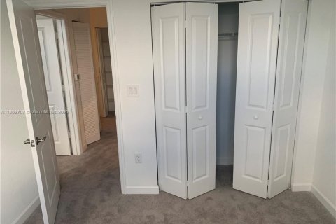 Villa ou maison à louer à Homestead, Floride: 4 chambres, 137.77 m2 № 1891063 - photo 11