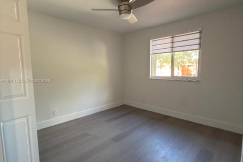 Touwnhouse à louer à Coral Springs, Floride: 3 chambres, 190.26 m2 № 1990889 - photo 26