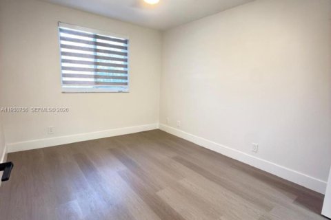 Touwnhouse à louer à Coral Springs, Floride: 3 chambres, 190.26 m2 № 1990889 - photo 30