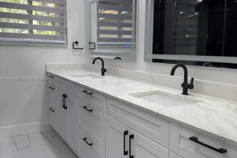 Touwnhouse à louer à Coral Springs, Floride: 3 chambres, 190.26 m2 № 1990889 - photo 23