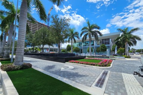 Propiedad comercial en venta en Hallandale Beach, Florida № 1972292 - foto 25