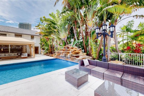 Casa en alquiler en Sunny Isles Beach, Florida, 4 dormitorios, 322.37 m2 № 2054444 - foto 7