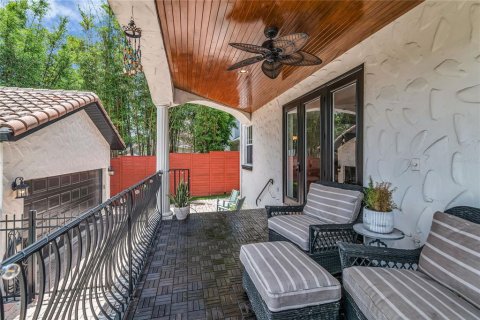 Casa en venta en Orlando, Florida, 4 dormitorios, 297.38 m2 № 2102072 - foto 25