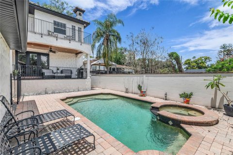 Casa en venta en Orlando, Florida, 4 dormitorios, 297.38 m2 № 2102072 - foto 24