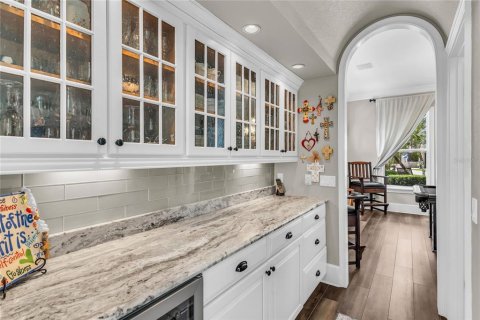 Casa en venta en Orlando, Florida, 4 dormitorios, 297.38 m2 № 2102072 - foto 11