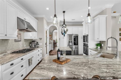 Casa en venta en Orlando, Florida, 4 dormitorios, 297.38 m2 № 2102072 - foto 13