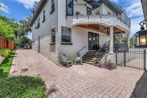 Casa en venta en Orlando, Florida, 4 dormitorios, 297.38 m2 № 2102072 - foto 27