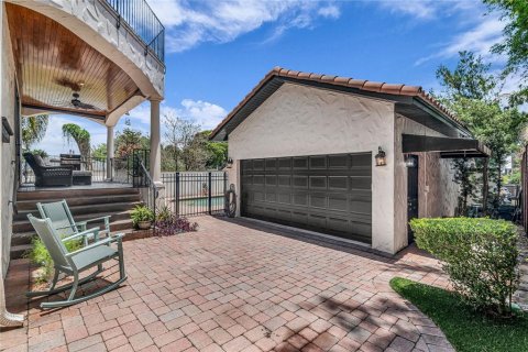 Casa en venta en Orlando, Florida, 4 dormitorios, 297.38 m2 № 2102072 - foto 28