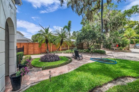 Casa en venta en Orlando, Florida, 4 dormitorios, 297.38 m2 № 2102072 - foto 2