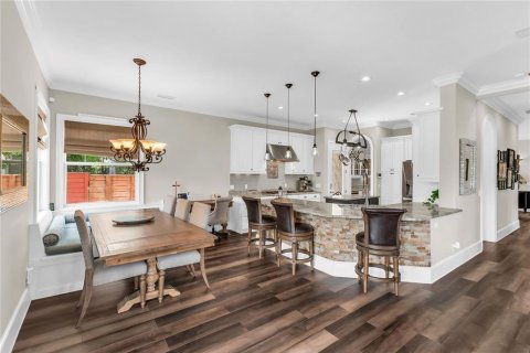 Casa en venta en Orlando, Florida, 4 dormitorios, 297.38 m2 № 2102072 - foto 17
