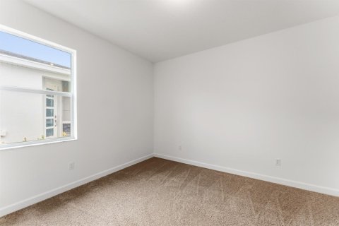House in Port St. Lucie, Florida 3 bedrooms, 185.53 sq.m. № 2171741 - photo 11