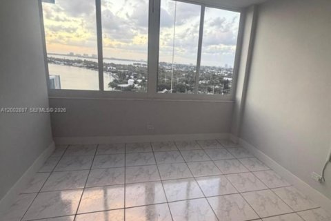 Copropriété à vendre à Miami Beach, Floride: 2 chambres, 102.66 m2 № 2066400 - photo 27