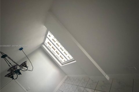 Copropriété à vendre à Miami Beach, Floride: 2 chambres, 102.66 m2 № 2066400 - photo 17