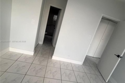Copropriété à vendre à Miami Beach, Floride: 2 chambres, 102.66 m2 № 2066400 - photo 25