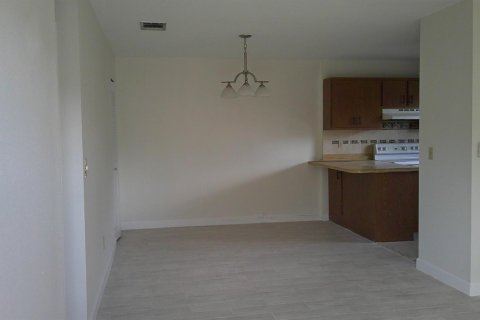 Adosado en alquiler en Port St. Lucie, Florida, 2 dormitorios, 96.71 m2 № 2174085 - foto 4
