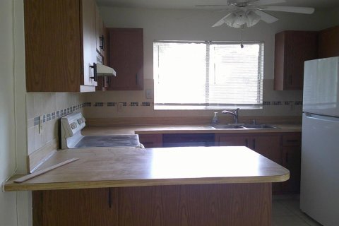 Adosado en alquiler en Port St. Lucie, Florida, 2 dormitorios, 96.71 m2 № 2174085 - foto 7