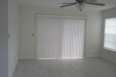 Adosado en alquiler en Port St. Lucie, Florida, 2 dormitorios, 96.71 m2 № 2174085 - foto 5