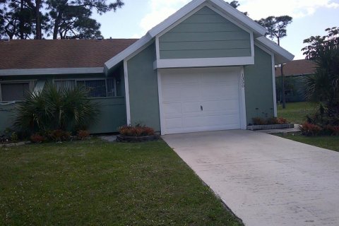 Adosado en alquiler en Port St. Lucie, Florida, 2 dormitorios, 96.71 m2 № 2174085 - foto 2