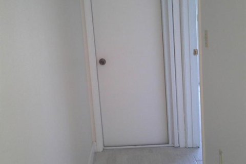 Adosado en alquiler en Port St. Lucie, Florida, 2 dormitorios, 96.71 m2 № 2174085 - foto 11