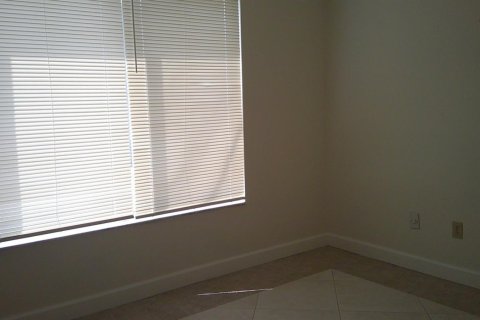 Adosado en alquiler en Port St. Lucie, Florida, 2 dormitorios, 96.71 m2 № 2174085 - foto 12