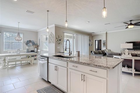 House in San Antonio, Florida 4 bedrooms, 234.86 sq.m. № 1628610 - photo 19