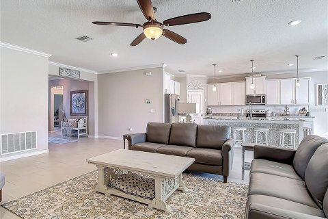 House in San Antonio, Florida 4 bedrooms, 234.86 sq.m. № 1628610 - photo 13