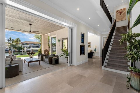 Купить виллу или дом в Корал-Гейблс, Флорида 6 спален, 672.33м2, № 2033728 - фото 10