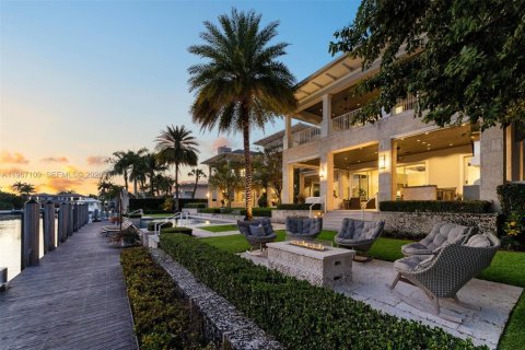 Купить виллу или дом в Корал-Гейблс, Флорида 6 спален, 672.33м2, № 2033728 - фото 20