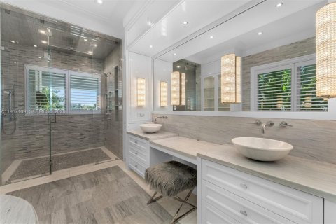 Купить виллу или дом в Корал-Гейблс, Флорида 6 спален, 672.33м2, № 2033728 - фото 12