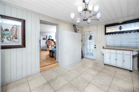 House in Largo, Florida 3 bedrooms, 93.65 sq.m. № 1751286 - photo 12