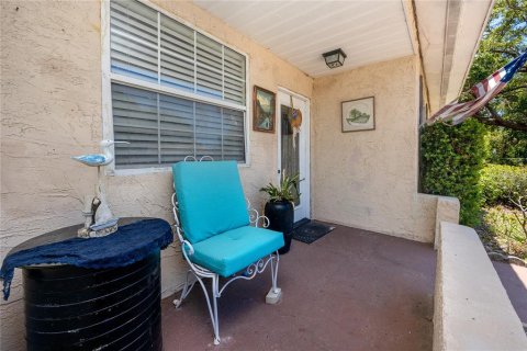 House in Largo, Florida 3 bedrooms, 93.65 sq.m. № 1751286 - photo 10