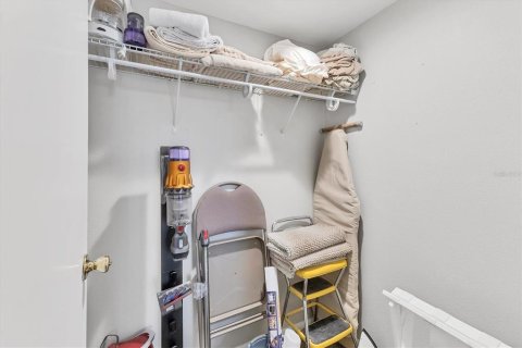 Condo in Sarasota, Florida, 2 bedrooms № 2199438 - photo 24