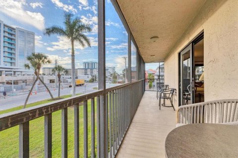 Condo in Sarasota, Florida, 2 bedrooms № 2199438 - photo 29