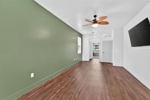 House in Riverview, Florida 4 bedrooms, 233.28 sq.m. № 1911048 - photo 28