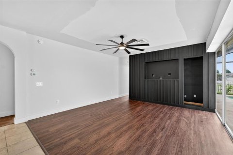 House in Riverview, Florida 4 bedrooms, 233.28 sq.m. № 1911048 - photo 19