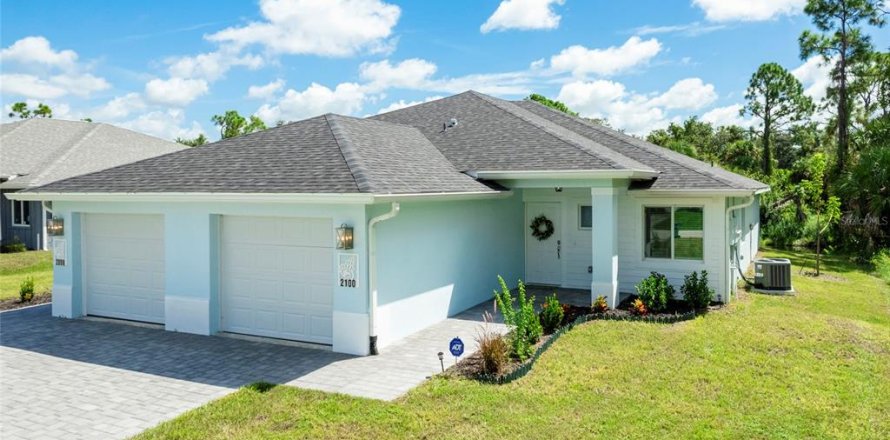 Duplex in Port Charlotte, Florida 3 bedrooms, 115.85 sq.m. № 1914669
