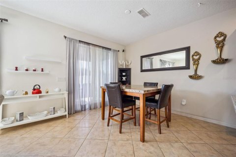 House in Polk City, Florida 5 bedrooms, 250.19 sq.m. № 2150816 - photo 29