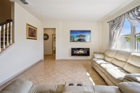 House in Polk City, Florida 5 bedrooms, 250.19 sq.m. № 2150816 - photo 26