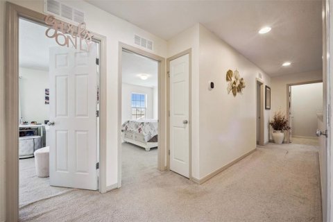 House in Polk City, Florida 5 bedrooms, 250.19 sq.m. № 2150816 - photo 13