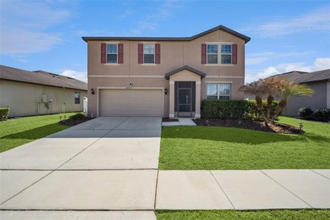 House in Polk City, Florida 5 bedrooms, 250.19 sq.m. № 2150816